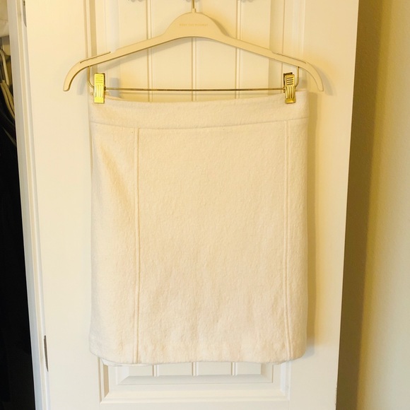 Beautiful Ann Taylor White Wool Skirt - Picture 1 of 4